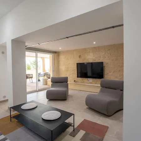 Coliving : Privees Inclus فندق بوردو