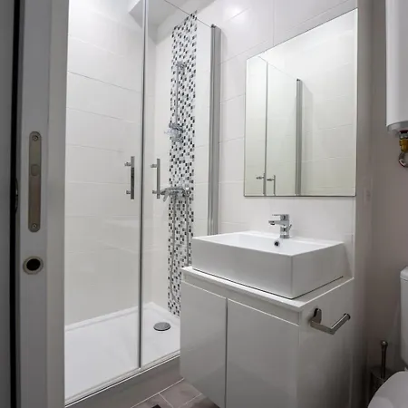 Coliving : Privees Inclus ホテル 3*