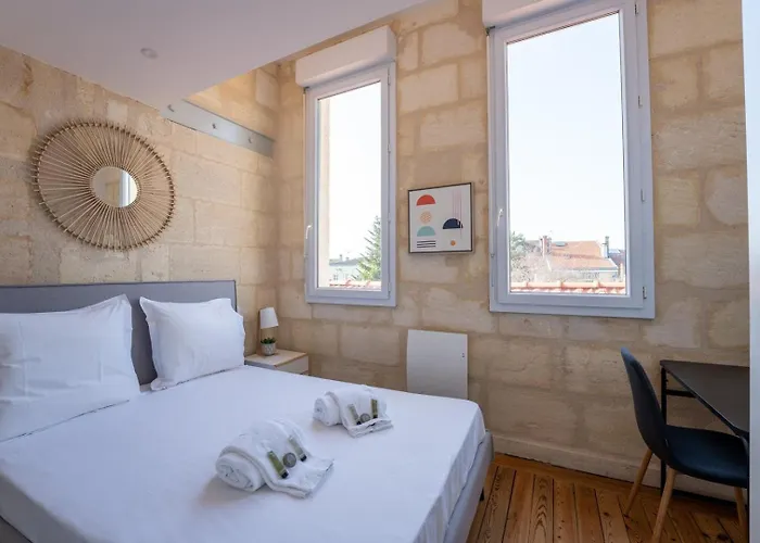 Coliving : Privees Inclus Отель