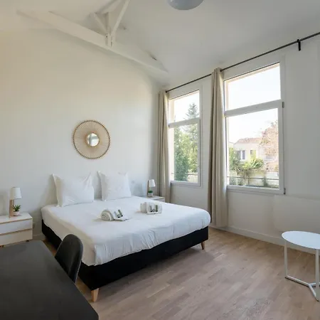 Coliving : Privees Inclus 3* ボルドー