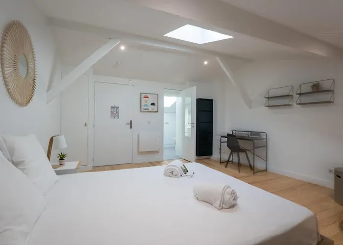 Coliving : Privees Inclus فندق بوردو