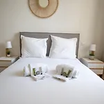 Coliving : Privees Inclus 3* Бордо